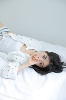 筱田步美在线